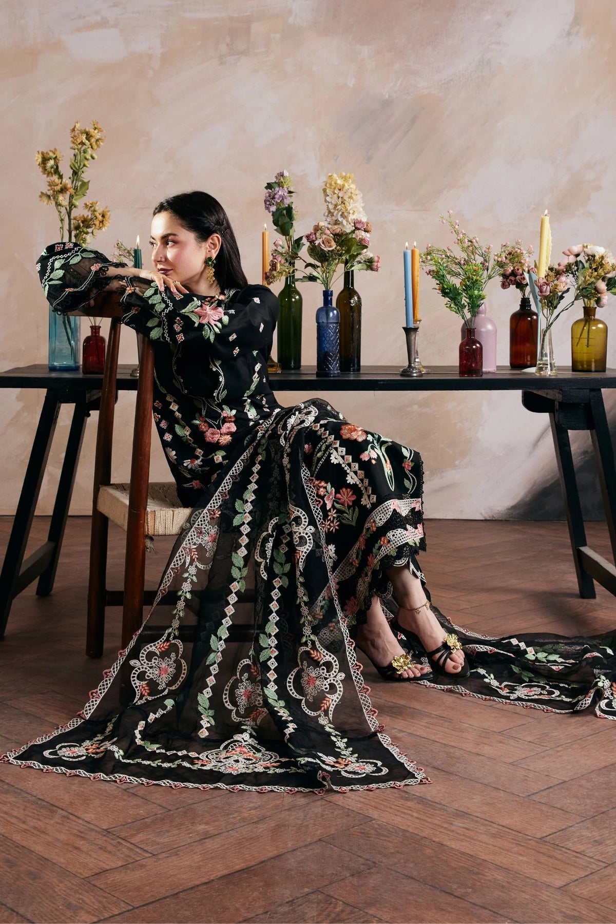 Gul Meena 3PC Embroidered Lawn Unstitched Suit