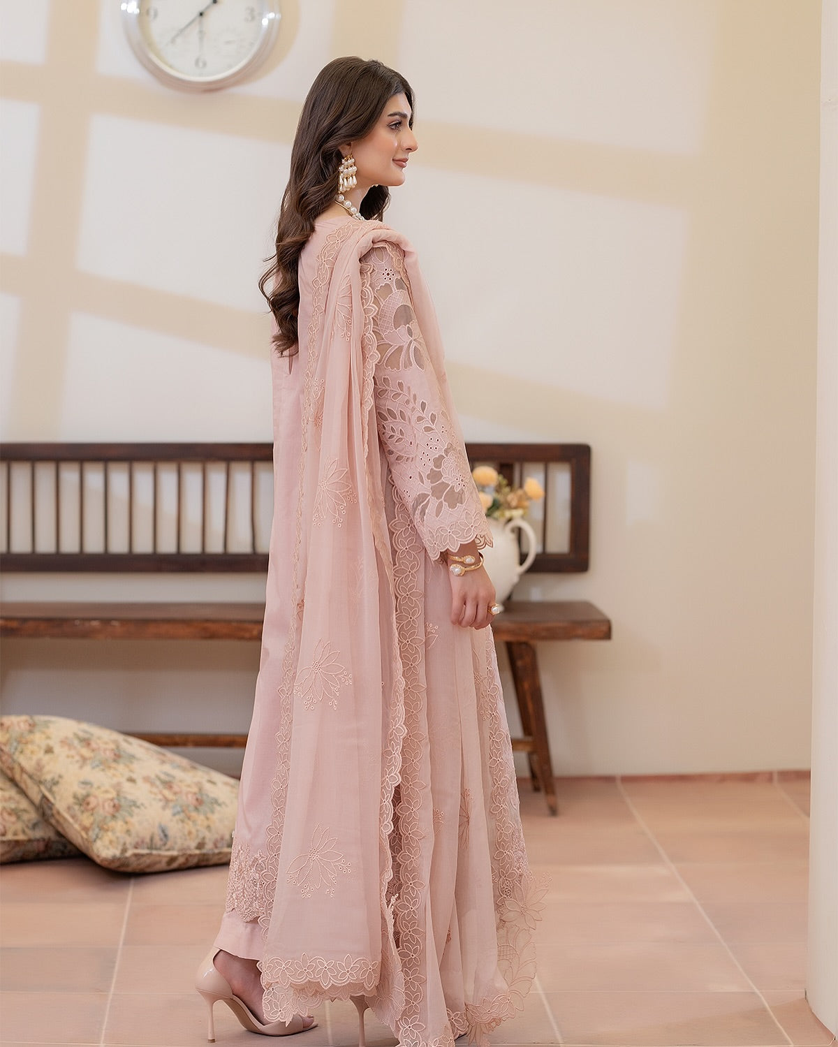 Imrozia Luxury Embroidered Lawn 3 Piece Unstitched Suit