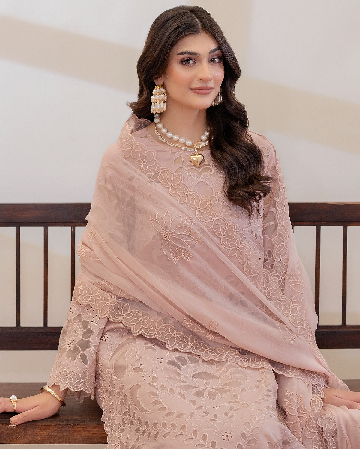Imrozia Luxury Embroidered Lawn 3 Piece Unstitched Suit