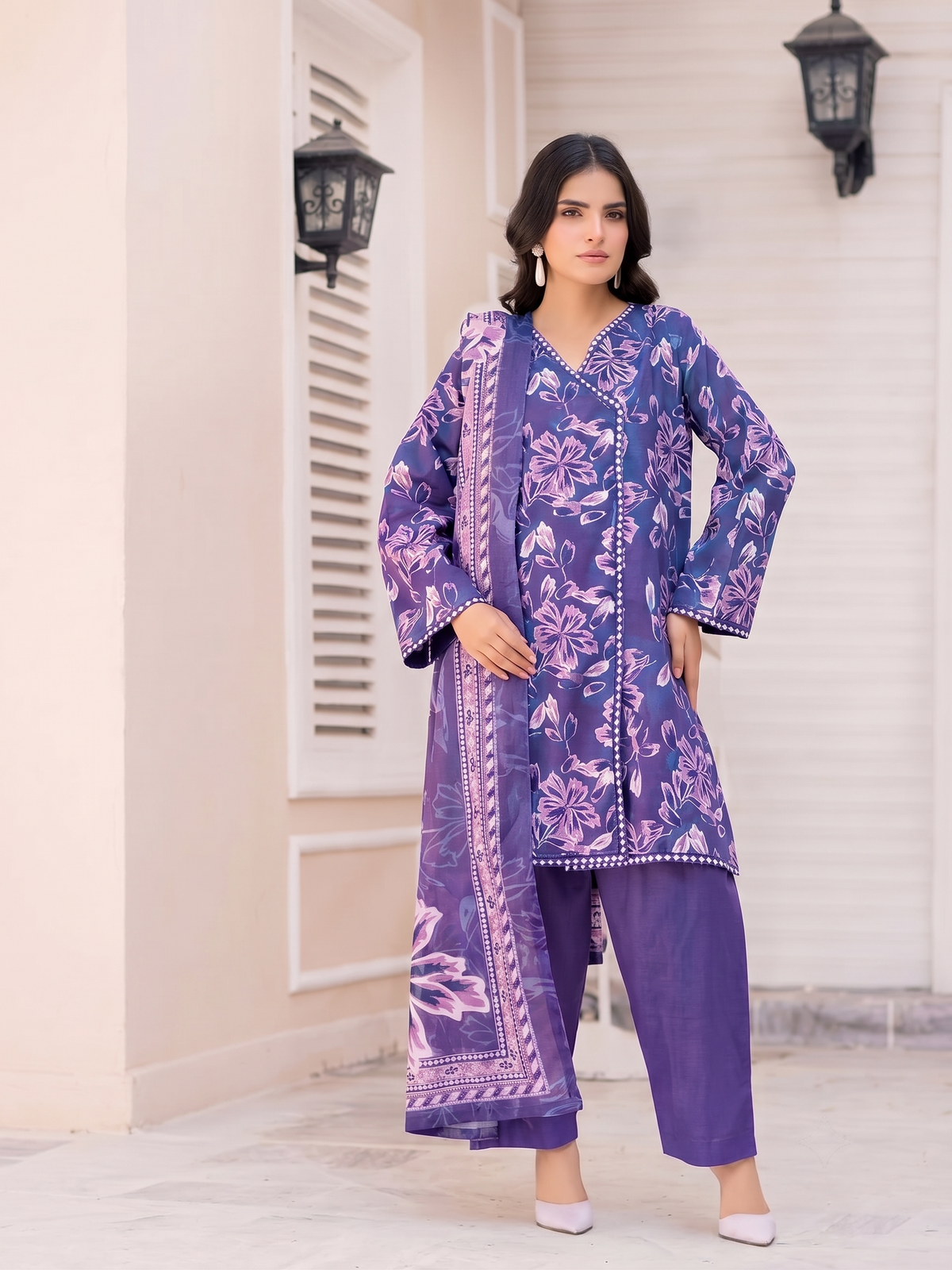 Raabi Signature Vol-6 Design 07 Purple Digital Printed Slub Lawn 3-Piece Suit