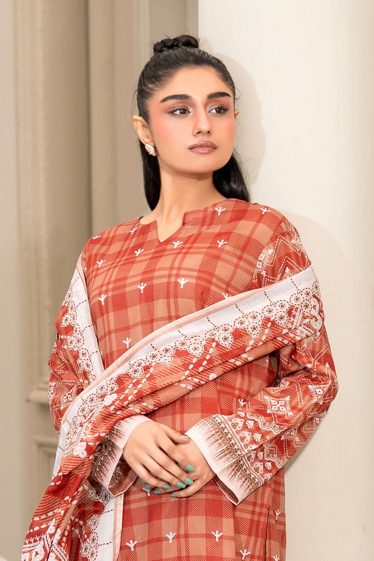 Safa Noor Light Red Printed Lawn 3-Piece Suit