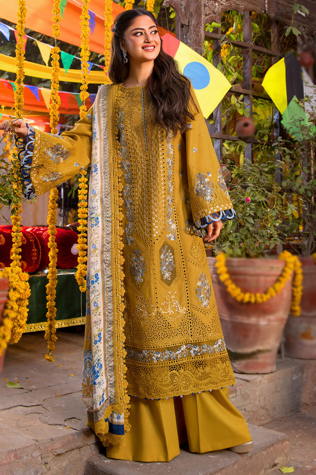 Arabella 3PC Embroidered Lawn Unstitched Suit