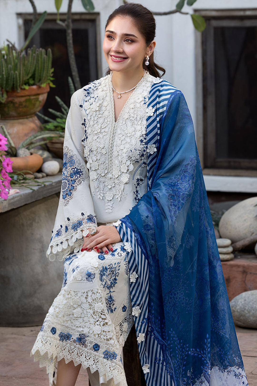 Ligria 3PC Embroidered Lawn Unstitched Suit