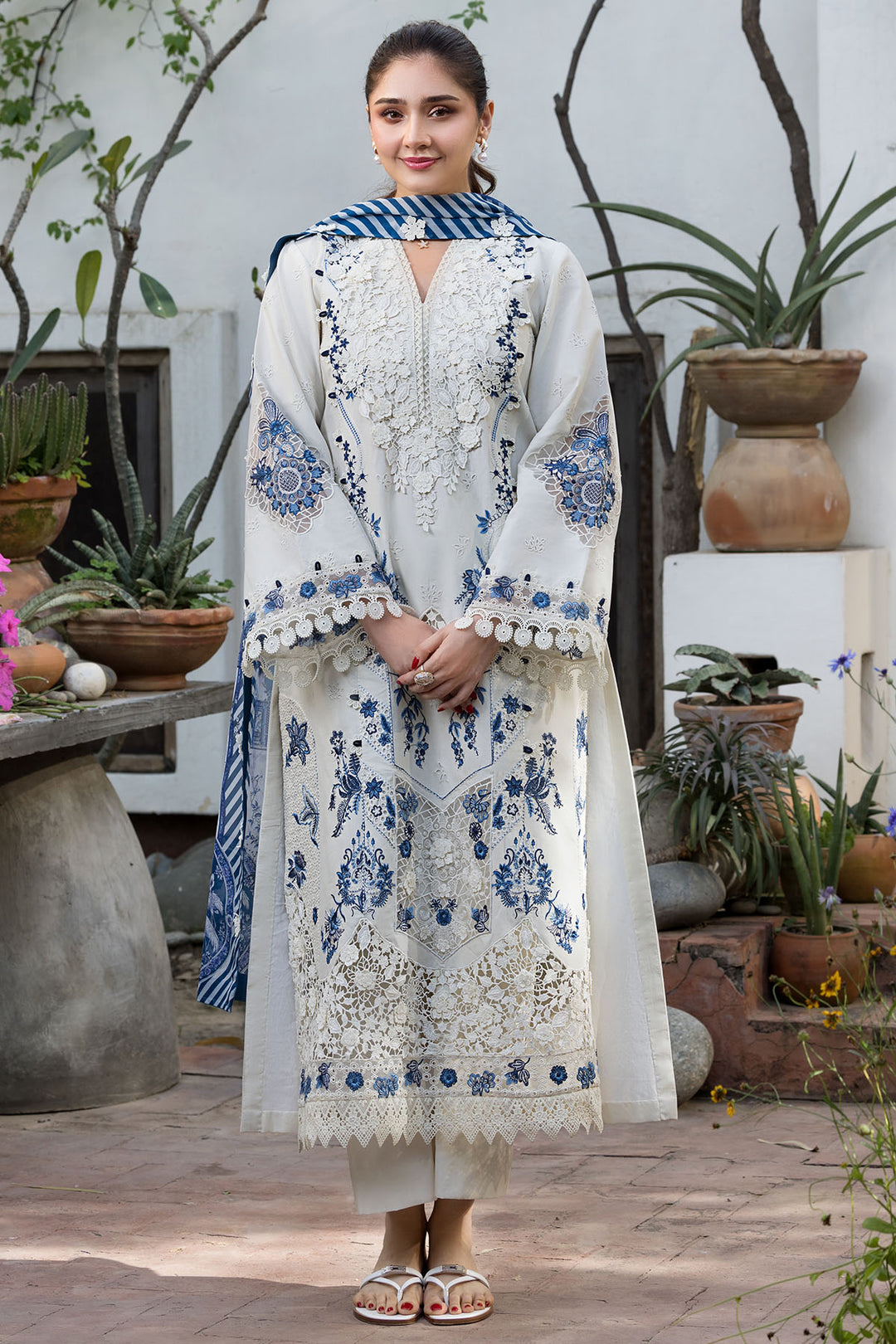 Ligria 3PC Embroidered Lawn Unstitched Suit