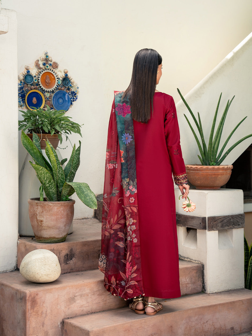 Mahrosh 3PC Embroidered Lawn Unstitched Suit with Silk Dupatta