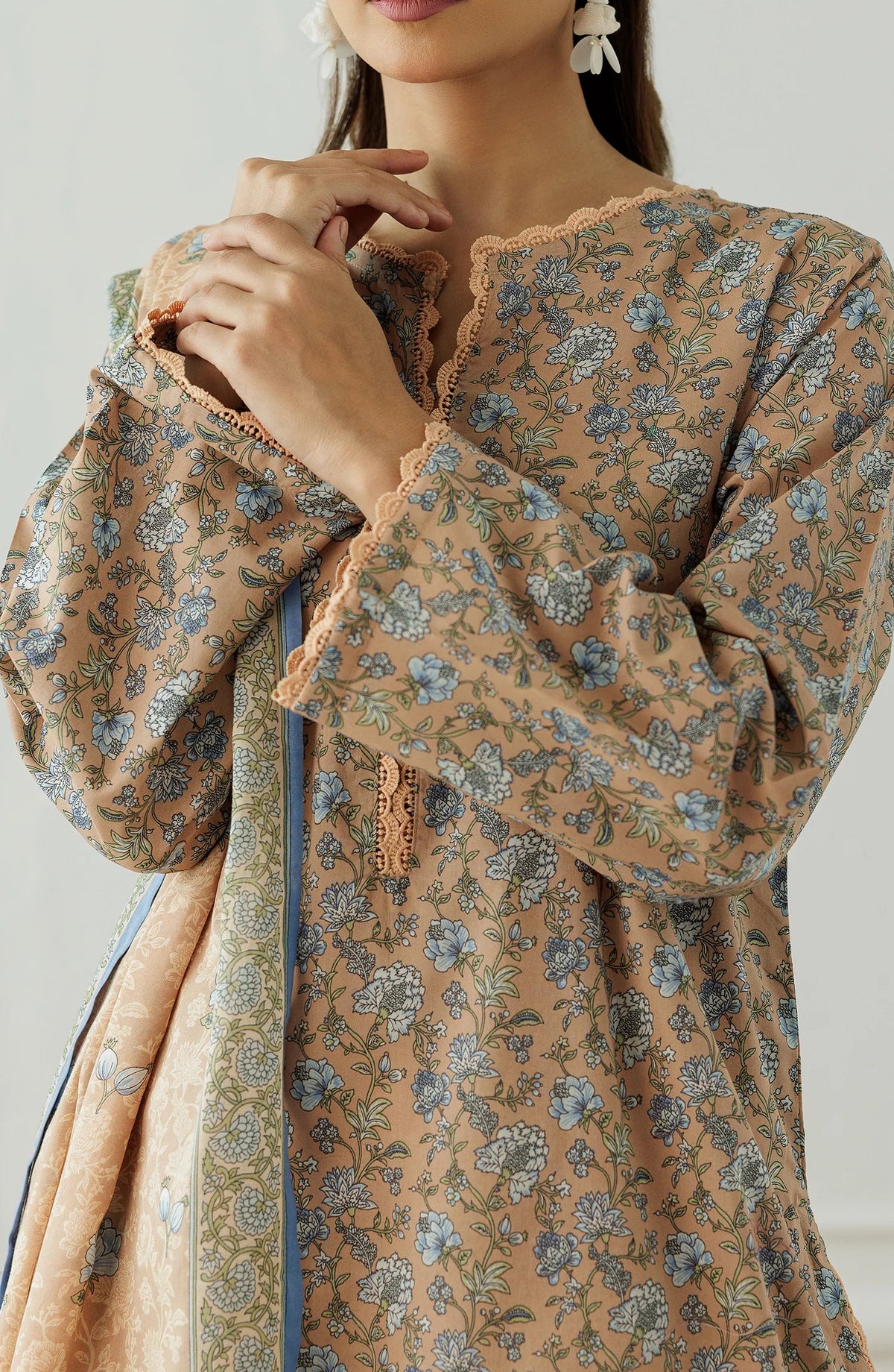 Orient Printed Lawn 3-Piece Unstitched Suit