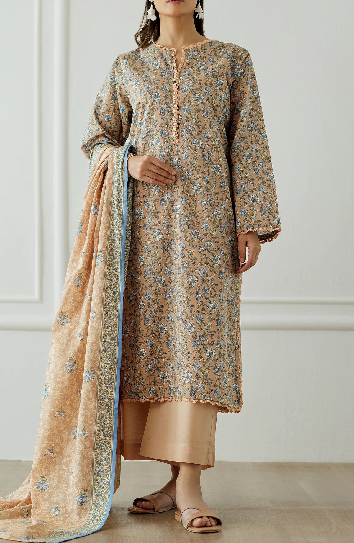 Orient Printed Lawn 3-Piece Unstitched Suit