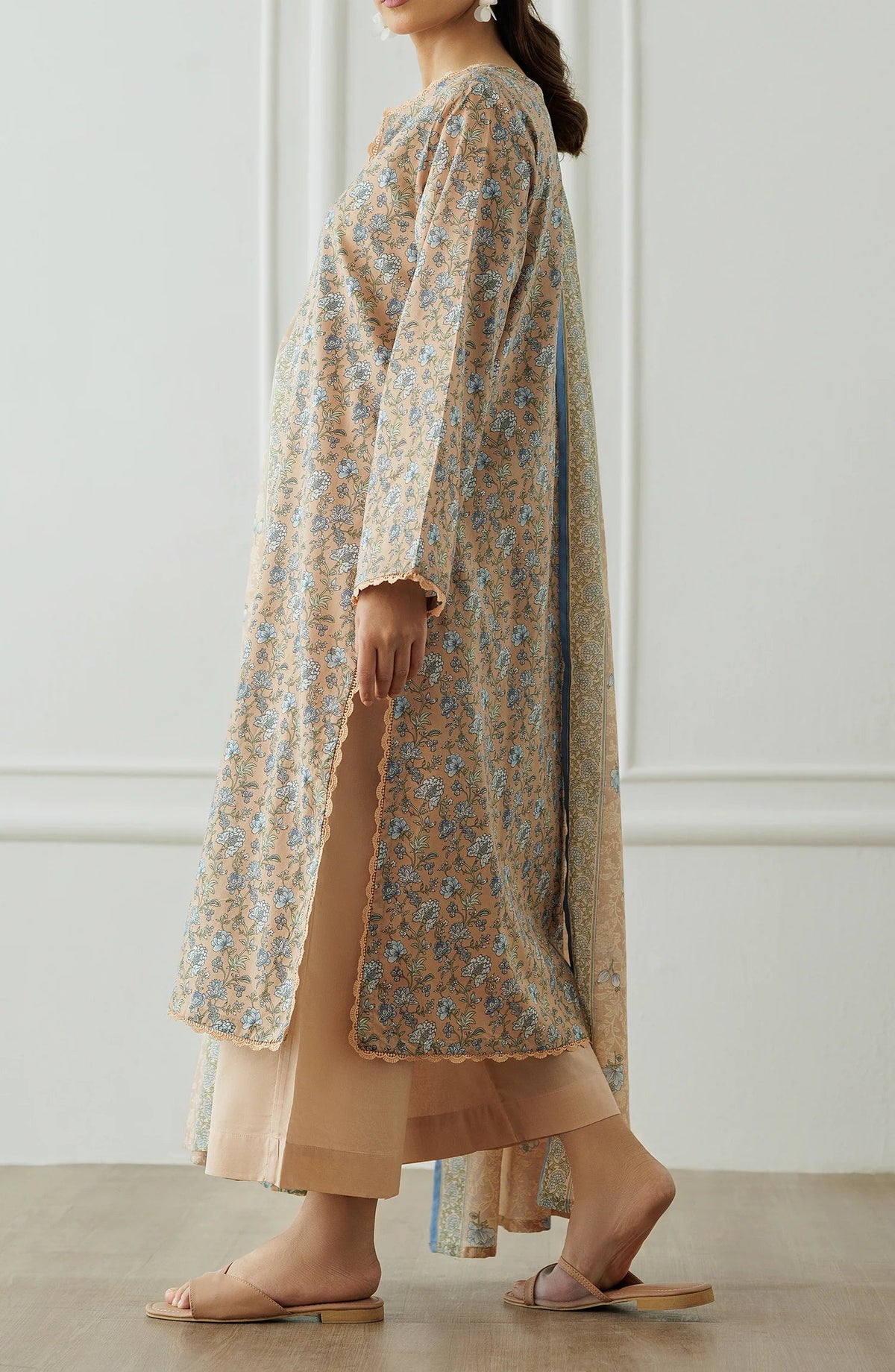 Orient Printed Lawn 3-Piece Unstitched Suit