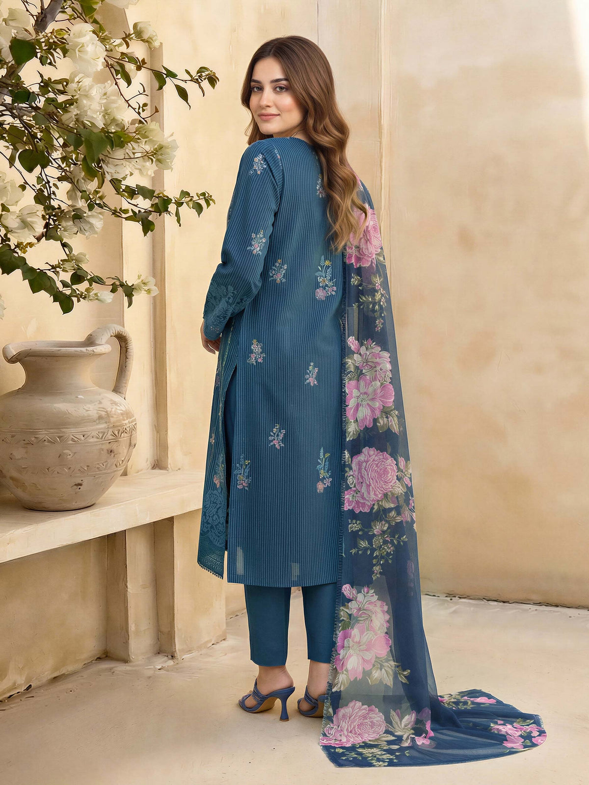 Limelight 3 Piece Unstitched Printed Suit