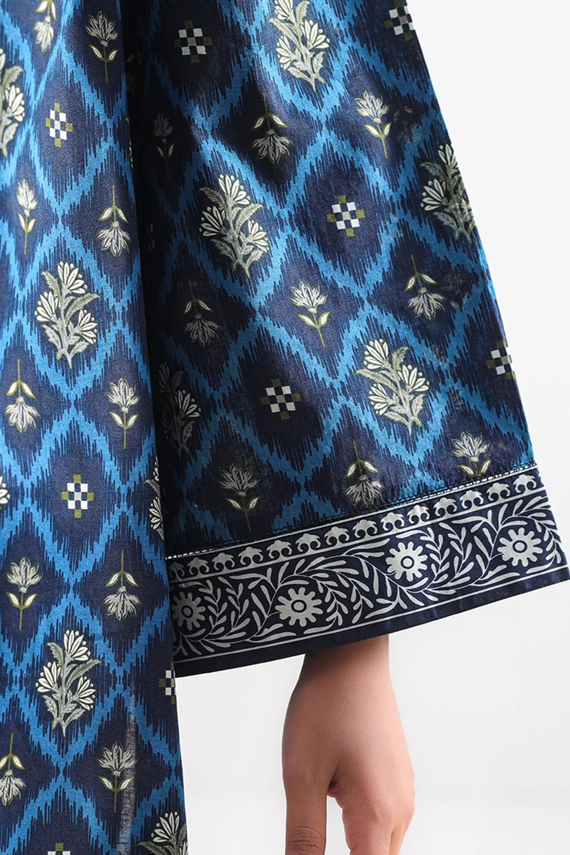 SAYA Navy Blue Printed Lawn 3-Piece Suit